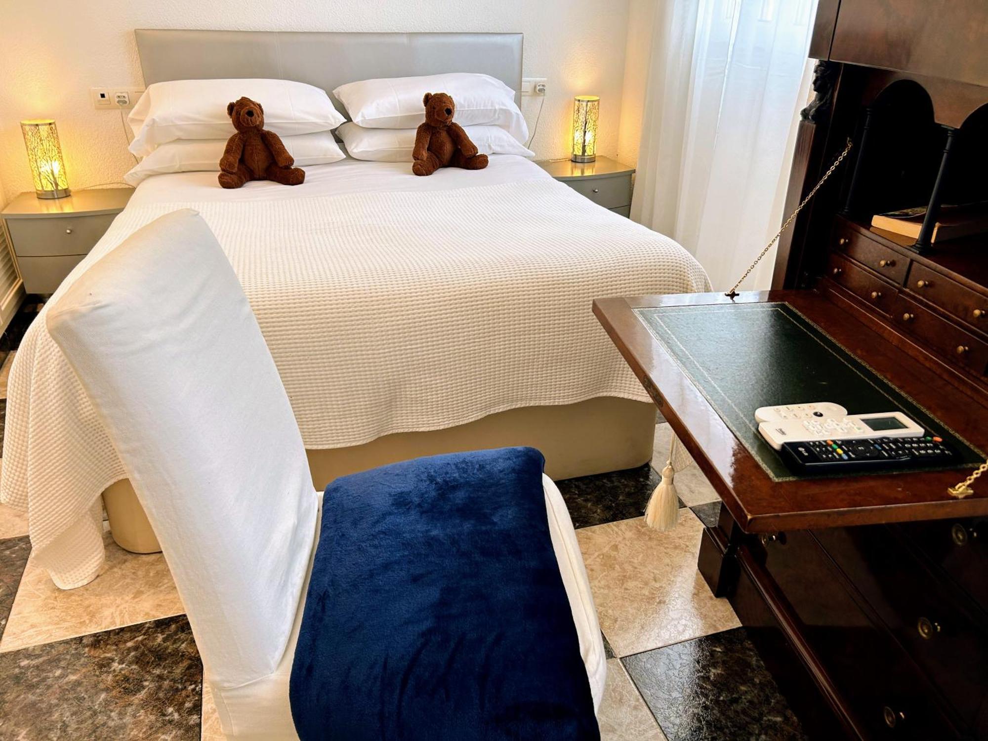 Iberos Royal Apartment La Zubia  Exterior photo